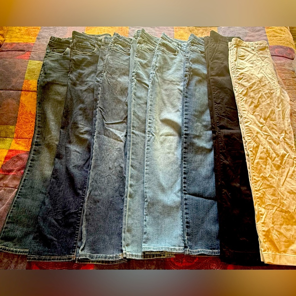 Boys pants size 14 in EXCELLENT CONDITION.